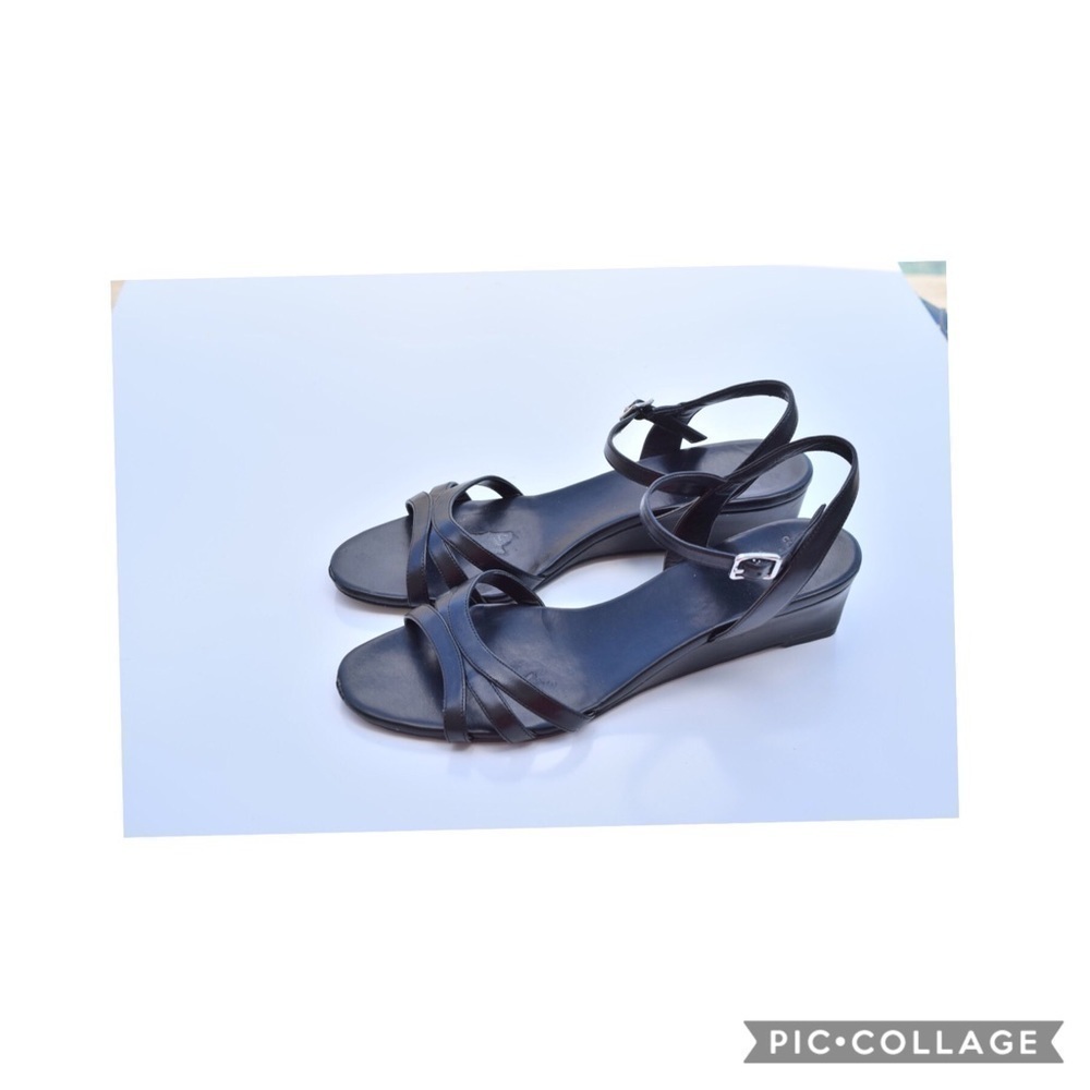 Cole Haan low wedges